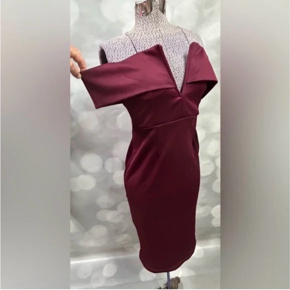 Elegant Off-Shoulder Burgundy Dress NWOT